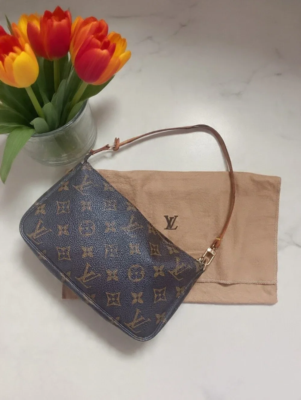 Louis Vuitton Pochette Accessoires Monogram Crossbody Bag💓 Vintage 1999